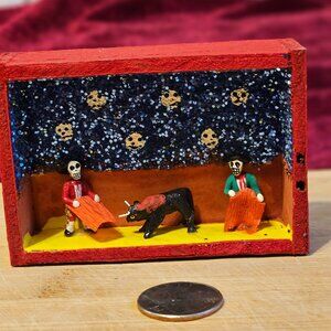 VINTAGE OAXACAN BULLFIGHT DIORAMA